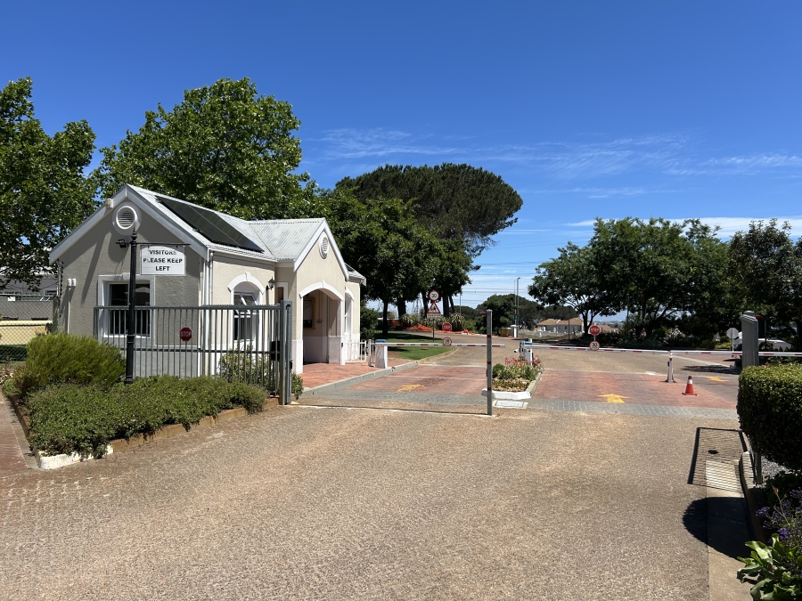 2 Bedroom Property for Sale in Zevenzicht Western Cape